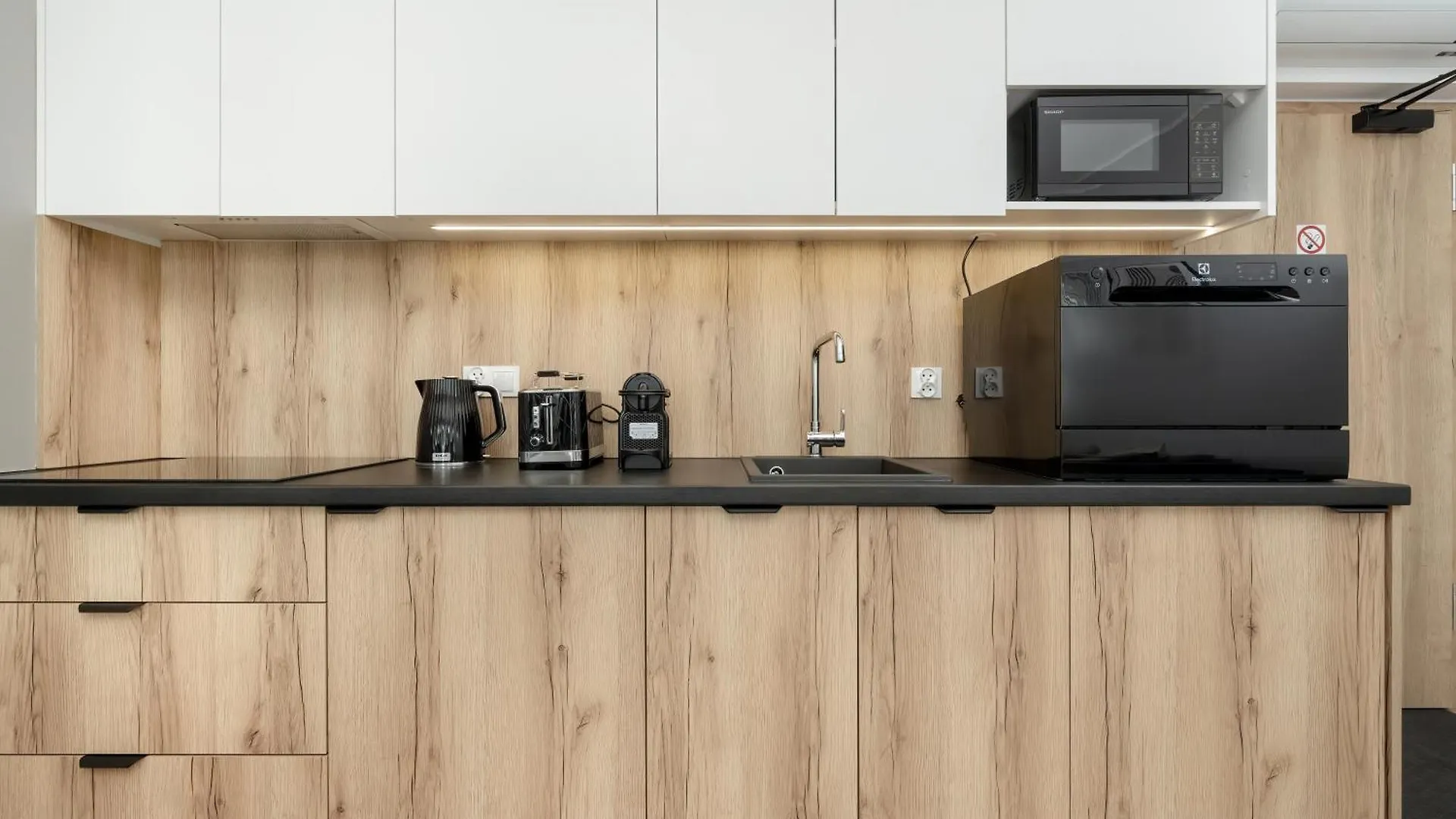 Apartamenty Zwycieska Z Klimatyzacja, Free Garage Wroclaw By Noclegi Renters 0*,  Poland