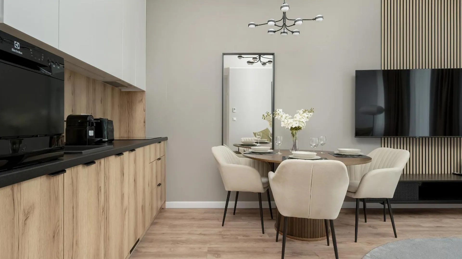 Apartamenty Zwycieska Z Klimatyzacja, Free Garage Wroclaw By Noclegi Renters 0*,  Poland